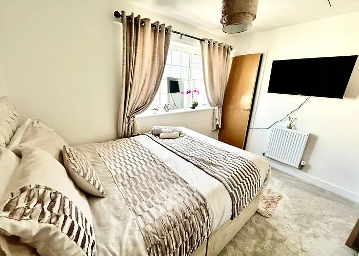 Fullers Modern And Stylish Room