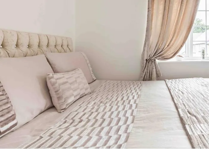 Fullers Modern And Stylish Room